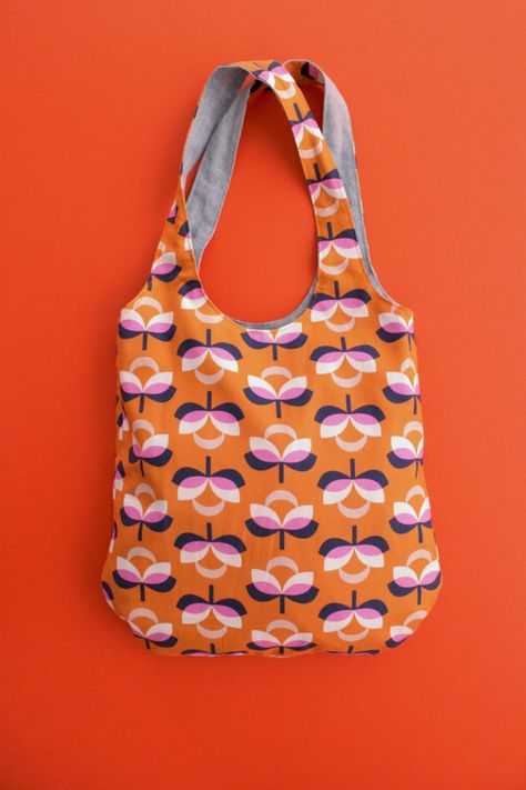 Gift Bag Pattern, Grocery Bag Pattern, Bag Free Pattern, Hobo Bag Patterns, Boho Style Bag, Tote Bag Pattern Free, Fabric Gift Bag, Reversible Bag, Sac Diy