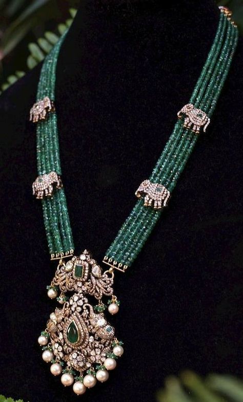 Polki Daimond Jwellery, Emeralds Beads Jewellery, Emerald Indian Jewellery, Beads Mala Jewelry Indian, Emralds Beeds Necklace, Joyalukkas Jewellery Necklaces, Emerald Jewelry Indian, Indian Beads Jewellery Design, Beads Necklace Designs Indian