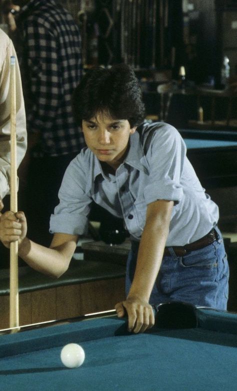 Daniel Karate Kid, Ralph Macchio The Outsiders, 80’s Men, Wall To Wall Carpet, Johnny Cade, 80s Actors, Daniel Larusso, 90s Actors, 80s Men