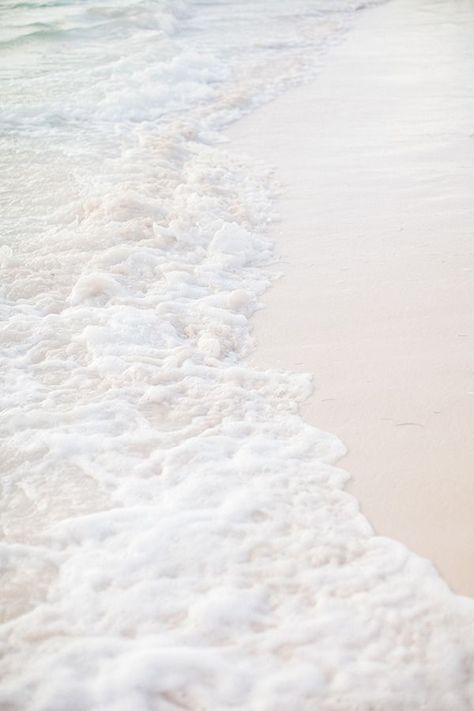 The way the waves kiss the shore is so beautiful -Loved and repinned by www.evolationyoga.com White Aesthetics, Caribbean Wedding, Pastel Decor, Gold Aesthetic, Aesthetic White, 背景 シンプル, Aesthetic Colors, Shades Of White, Beach Aesthetic