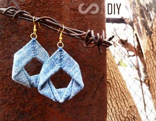 Denim Earrings, Diy Jewelry Tutorials, Blue Jeans Crafts, Denim Jewelry, Fabric Earrings, Earrings Diy, Denim Crafts, Denim Diy, Denim Accessories