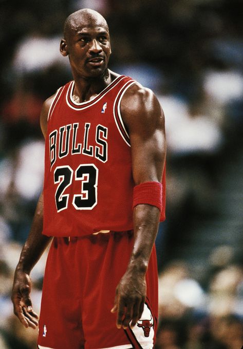 Ice Clothes, Chigago Bulls, Michael Jordan Unc, Michael Jordan Art, Michael Jordan Photos, Basketball Motivation, Jeffrey Jordan, Michael Jordan Chicago Bulls, Michael Jordan Basketball