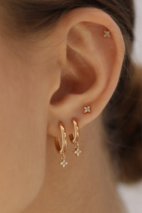 High Quality Gold Plated Studs Elegant Cartilage Piercing, How To Style 3 Ear Lobe Piercings, Three Lobes Piercing, Five Ear Piercings, Ear Stacking Ideas Minimalist Gold, Piercings Ideas Ear, Ear Piercings Inspiration Minimalist, Three Ear Piercings Lobe, Four Ear Piercings