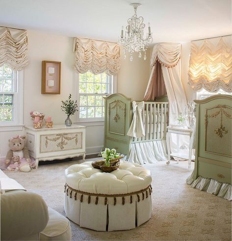 Spacious nursery with a touch of traditional French finesse Baños Shabby Chic, French Nursery, Styl Shabby Chic, Shabby Chic Nursery, Chic Nursery, Girl Nursery Room, Nursery Room Design, Shabby Chic Room, Nursery Modern