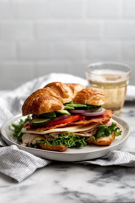 Prosciutto Recipe, Turkey Club Sandwich, Prosciutto Recipes, Classic Turkey, Crispy Prosciutto, Turkey Club, Croissant Sandwich, Sandwiches For Lunch, Club Sandwich