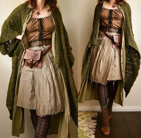 Green Pirate Aesthetic Outfit, Herbal Witch Aesthetic Outfits, Fantasy Overalls Outfit, Dnd Clothes Aesthetic, Renfaire Cottagecore Outfit, Cottagecore Elf Outfit, Cottagecore Fairy Costume, Herbalist Aesthetic Outfit, Viking Core Outfit