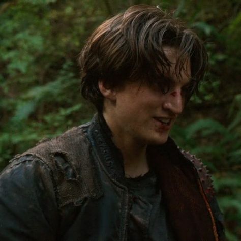 Richard Harmon The 100, Murphy The 100 Icon, John Murphy Icon, John Murphy Aesthetic, Cursed Disney, The 100 Murphy, John Murphy The 100, Murphy 100, Dystopian Men