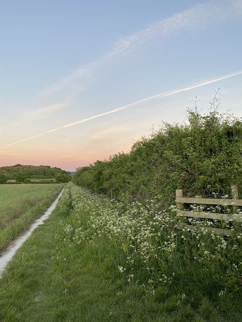 Spring Morning, Pretty Landscapes, Spring Aesthetic, The Cottage, Nature Aesthetic, Pretty Places, Green Aesthetic, Flowy Dress, Country Life