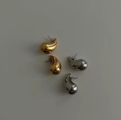 G O L D B A S I C S | ICONS | Instagram Free Iphone Giveaway, Water Drop Earrings, Multiple Ear Piercings, Silver Water, Silver Drop Earrings, Water Drop, Water Drops, Pretty Jewellery, Ear Jewelry