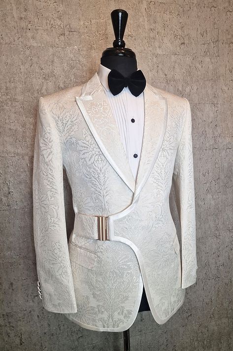 www.mochee.co.uk - Tailor Made Wedding & Evening Tuxedos Unique Suit Design, White Wedding Suits For Men, Off White Suit, Best Wedding Suits For Men, Best Wedding Suits, White Wedding Suit, Stylish Mens Suits, Wedding Dresses Men Indian, Latest African Men Fashion