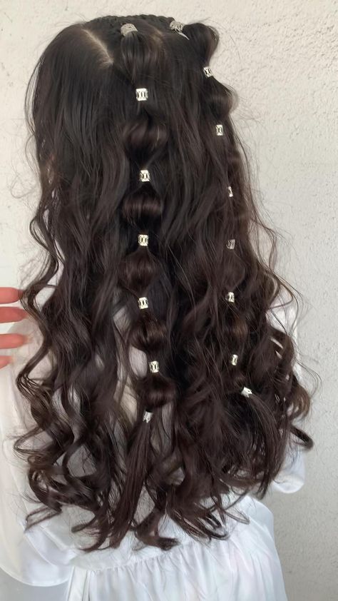 Hair Inspiration Long, Hairstyles For Layered Hair, School Hair, Peinados Fáciles Para Cabello Corto, Hairdos For Curly Hair, Hairstyle Inspo, Hair Stylies, Hairdo For Long Hair, Hair Stylist Life