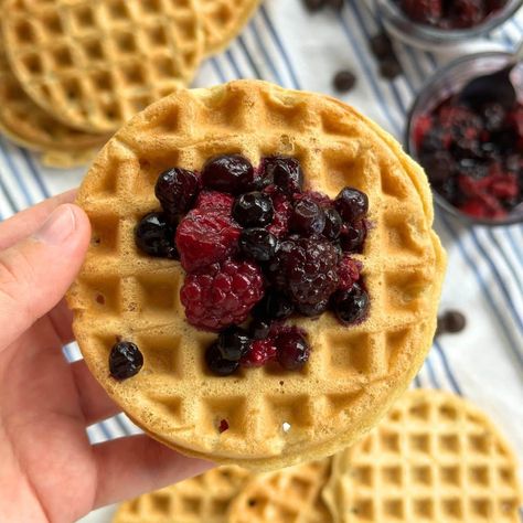 Vegan Protein Powder Waffles (Quick & Easy Recipe) Protein Powder Waffles, Best Vegan Protein Powder, Kala Namak, Scrambled Tofu Recipe, Best Vegan Protein, Protein Waffles, Meal Prep Clean Eating, Scrambled Egg, Tofu Scramble