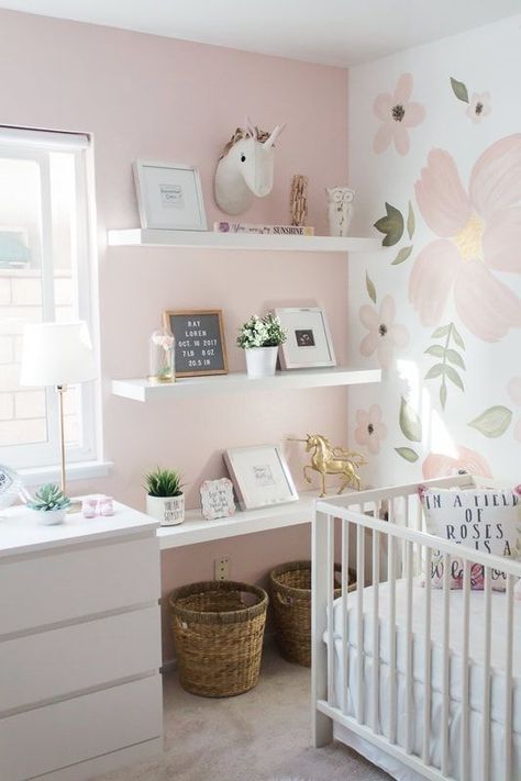 35 Nursery Shelf Decor Ideas & Styling Tips Pink Nursery Room, Nursery Shelf Decor, Whimsical Nursery, Girl Nursery Room, Nursery Shelves, Baby Room Design, Nursery Baby Room, Toddler Bedrooms