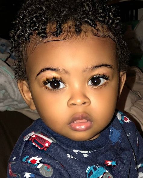 Babies world 👶 on Instagram: “DM for feature 💕💕 – Go follow @blacknposh @darknexquisite ✨✨ – Credit: @itsjonahbear” Chocolate Drops, Black Baby Boys, Babies Stuff, Baby Boy Swag, Cute Mixed Babies, Cute Black Babies, Beautiful Black Babies, Adorable Babies, Mixed Kids