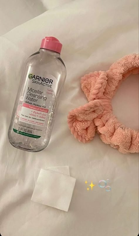 Cleanser Aesthetic, Garnier Micellar Water, Hydrating Facial Cleanser, Garnier Micellar, Hydrating Facial, Instagram Creative Ideas, Cleansing Water, Micellar Cleansing Water, Pretty Skin Care