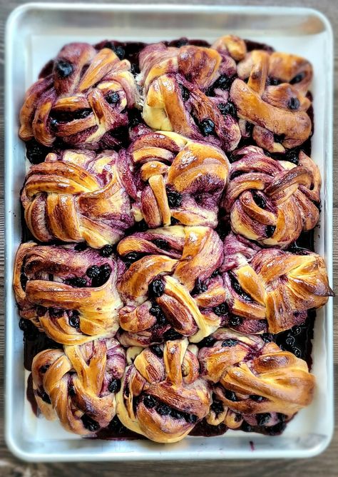 These Twisted Blueberry Sweet Rolls are truly divine. They are sticky, sweet, loaded with a juicy homemade blueberry jam that's nestled into my signature sweet roll dough creating a combination that is out of this world. Sweet Roll Dough, Homemade Blueberry Jam, Blueberry Sweet Rolls, Orange Sweet Rolls, Blueberry Jam Recipe, Pasta Salad Dressing, Pumpkin Cinnamon Rolls, 15 Minute Meals, Blueberry Jam