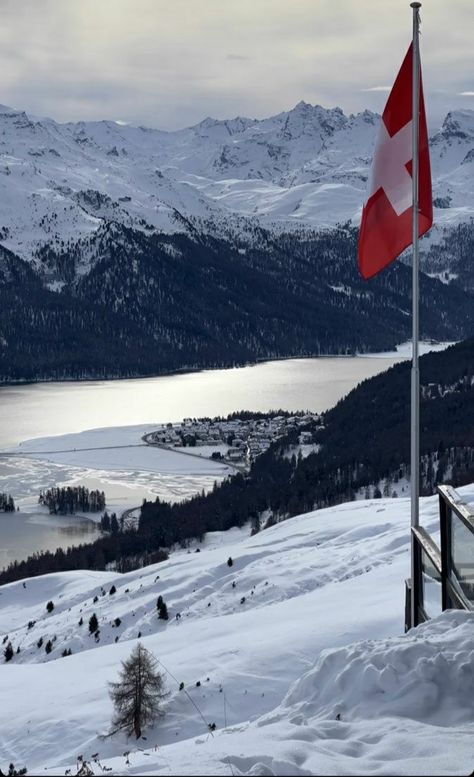 St Moritz Switzerland Aesthetic, Skiing In Switzerland Swiss Alps, Swiss Alps Aesthetic Winter, St Moritz Aesthetic, Swiss Alps Aesthetic, St Moritz Winter, Swiss Alps Winter, Euro Winter, Switzerland Christmas