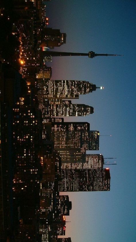 City At Night Wallpaper Laptop, City View Wallpaper Laptop, Non Blurry Desktop Wallpaper Aesthetic, New York Ipad Wallpaper, Nyc Laptop Wallpaper, Aesthetic Google Background, City Wallpaper Ipad, Night City Wallpaper Laptop, Travel Aesthetic Wallpaper Laptop