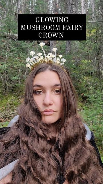 Mushroom Crown Diy, Mushroom Headband Diy, Diy Fairy Headpiece, Diy Fairy Crown, Mushroom Crown, Fairy Crowns Diy, Rave Outfits Diy, Mother Nature Costume, Fairy Headpiece