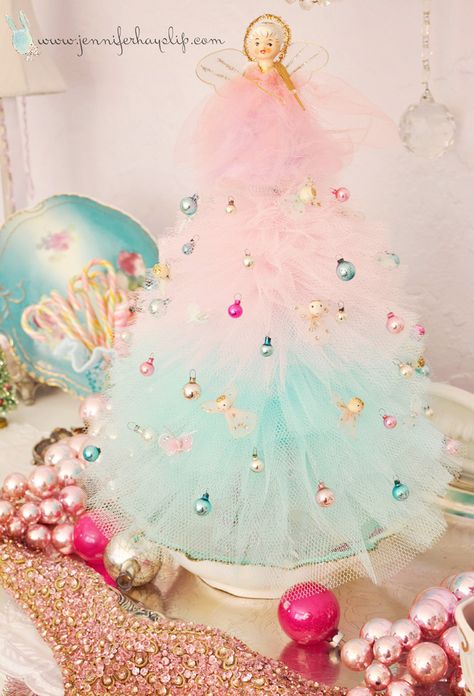 The prettiest handmade tulle Christmas tree / Vintage tulle tree covered in tiny ornaments- I love, love, love these trees, my nana would make them for everyone, sadly none have survived that I know of, gotta make this the year I make a few Tulle Trees, Tulle Tree, Tulle Christmas Tree, Tulle Christmas Trees, Tiny Ornaments, Tulle Crafts, Glamour Style, Shabby Chic Christmas, Colorful Christmas