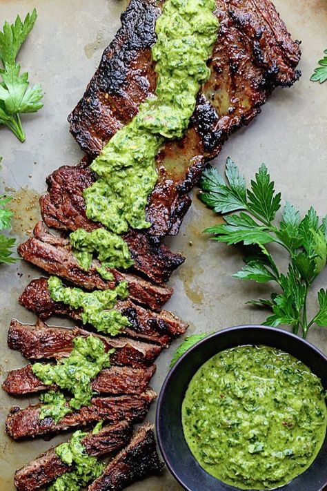 Skirt Steak Marinade, Steak Marinades, Steak Marinade Recipes, Chimichurri Recipe, Steak Marinade, Marinade Recipes, Summer Grilling, Grilled Steak, Skirt Steak