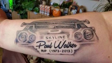 Love this tattoo Cool First Tattoo Ideas, Car Memorial Tattoo, Paul Walker Tattoo Ideas, Car Tattoo Ideas For Men, Fast And Furious Tattoo Ideas, Paul Walker Tattoo, Fast And Furious Tattoo, R.i.p Tattoos For Men, Motor Tattoo