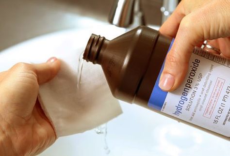 hydrogen_peroxide Autogenic Training, Peroxide Uses, Toenail Fungus, Cold Sore, Cleaners Homemade, Hydrogen Peroxide, Homemade Remedies, Back To Nature, Cleaning Ideas