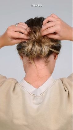 EASIEST LOW MESSY BUN! Hair Updo Styles, Low Messy Bun, Messy Bun For Short Hair, Easy Bun Hairstyles For Long Hair, Prom Hair Updo, Low Bun Hairstyles, Short Hair Bun, Twist Ponytail, Hair Bun Tutorial