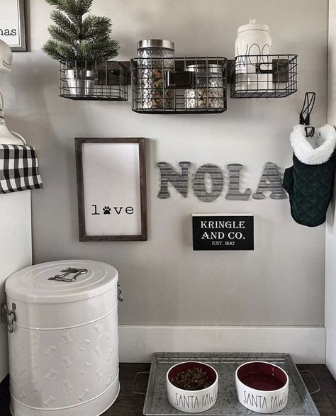 A stylish way to organize your fur baby's essentials. More pet inspo in our IG! Dog Room Design, Dog Station, Dog Room Decor, Dog Bedroom, Puppy Room, Dog Organization, Dog Corner, Corner Ideas, Dog Spaces