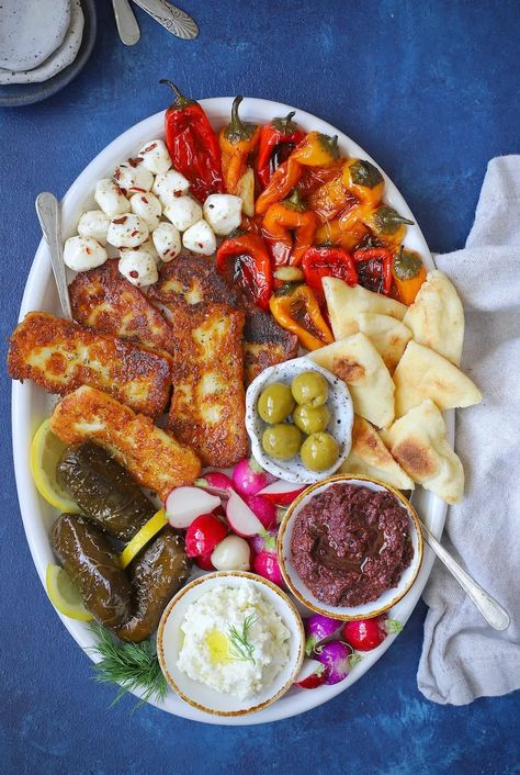 How to Make a Mediterranean Meze Platter - Marilena's Kitchen Room Temperature Appetizers, Greek Meze, Greek Bread, Meze Platter, Different Types Of Food, Tasty Appetizers, Tapenade Recipe, Whipped Feta, Raw Vegetables