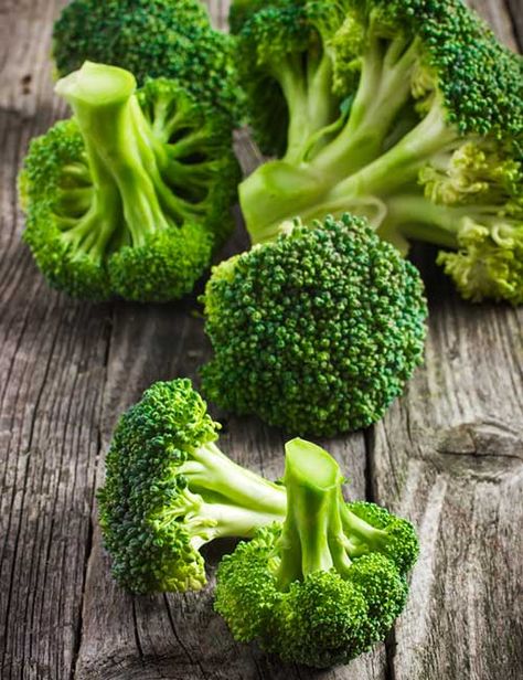 Superfoods For Weight Loss - Broccoli Pinterest Meals, Mains Recipes, Healthy Broccoli, Best Superfoods, Vegetables Photography, Tomato Nutrition, Side Items, Vegetable Pictures, Broccoli Recipe