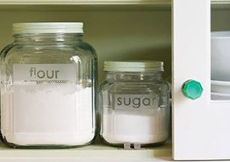 Martha Stewart Home, Kitchen Hacks Organization, Glass Storage Jars, Glass Storage, Decoration Inspiration, Etched Glass, Pantry Organization, Clever Diy, Organizing Ideas