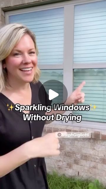 Bruce Gotlieb on Instagram: "Repost from @stephgigliotti • Want to clean your windows as effortlessly as possible? This is for you! #cominghomewithbruce #springcleaning #cleaningtips #howtocleanwindows #cleaninghacks #homesweethome #cleaningmadesimple #cleaningmadeeasy #sparkleandshine" Cleaning Outside Windows Best Way To, Best Outdoor Window Cleaning Solution, Best Window Washing Solution, Washing Outdoor Windows, Diy Window Cleaner For Outside, Window Washing Solution Outdoor No Rinse, Washing Outside Windows, How To Clean Outdoor Windows, Diy Window Cleaner Streak Free