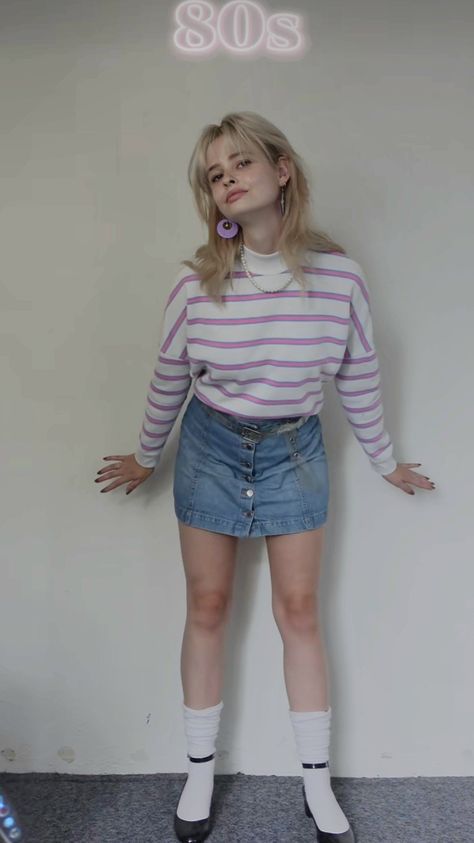 Casual 80s Fashion, 80s Mini Skirt Outfit, Retro Pastel Outfit, 1980s School Fashion, 1985 Fashion Woman Outfit, 80s Style Outfits For Women, 80s Fashion High Schools, 80s Everyday Fashion, Pastel 80s Outfit