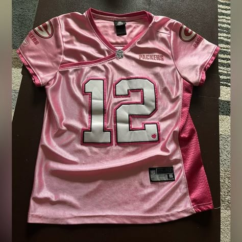 Aaron Rodgers Pink Reebok jersey How To Wear A Jersey Outfits, Cute Jersey Outfits For Women, Pink Jersey Outfit, Cute Jersey Outfits, Jersey Top Outfit, Pink T Shirt Outfit, Jersey Shirt Outfit, Jersey Outfit Women, Pink Reebok