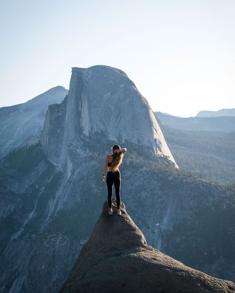 Visiting Yosemite National Park - Top Things To See In Yosemite In A Day Yosemite Hiking, Yosemite Sequoia, Yosemite National Park Photography, Yosemite Photos, California Bucket List, Yosemite Trip, California Hikes, Yosemite Park, Hiking Photography