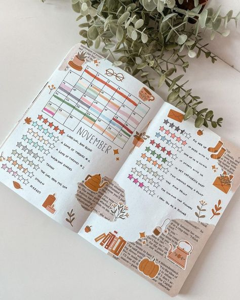 Creative Reading Journal Ideas, August Reading Journal Spread, November Reading Journal, 2024 Reading Journal Ideas, Bujo Design Ideas, 2024 Journal Set Up, Fall Reading Journal Spread, Book Tracker Journal Ideas, Monthly Book Journal