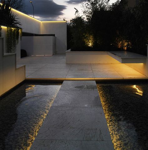 Villa N by Architettura Matassoni Water Feature Lighting, Concrete Pathway, Villas In Italy, Tuscan Villa, Water Pond, Pond Design, Landscape Architecture Design, Water Features In The Garden, Modern Landscaping