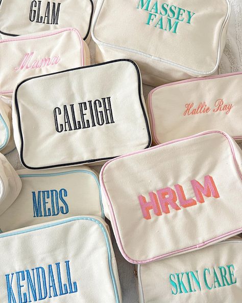 IT’S HEREEE!!! Embroidery is now available for canvas makeup bag collection and terry cloth totes! 🤩🤍🙌🏻 customize with your initials, name + more! SHOP NOW, these are going to go quick!🛍️ #kenzkustomz #embroidery #makeupbags Monogram Toiletry Bag, Makeup Bags Cute, Monogram Makeup Bag, Custom Makeup Bag, Modern Makeup, Cute Makeup Bags, Neoprene Bag, Make Up Bags, Bachelorette Ideas