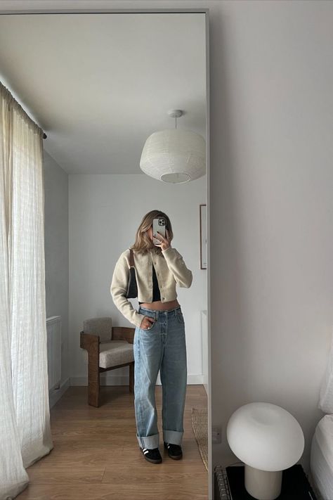 Cardigan Outfit Autumn, Cream Cardigan Outfit, Cardigan Styling, Outfit Mirror Selfie, Outfit London, Autumn Outfit Inspo, London Girl, Zara Cardigan, Cardigan Outfit