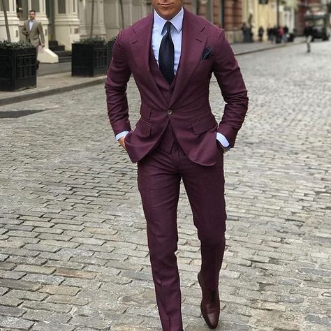 @menwithclass • Instagram photos and videos Mens Fashion Suits Casual, Maroon Colour, Autumn Tones, Wedding Tuxedo, Burgundy Jacket, Mens Fashion Inspiration, Best Mens Fashion, Men’s Suits, Mens Fashion Fall