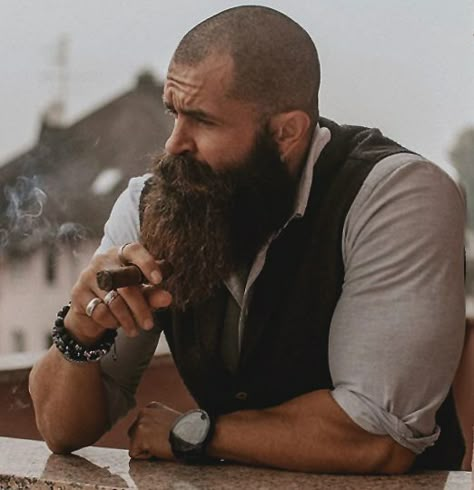 Barba Hipster, Ducktail Beard, Badass Beard, Long Beard Styles, Beards And Tattoos, Bald With Beard, Long Beard, Epic Beard, Viking Beard