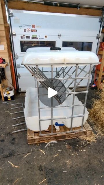 Sheep Feeder Diy, Diy Hay Bags For Horses, Hay Feeder For Sheep, Diy Horse Slow Feeder, Diy Cattle Feeder, Pallet Hay Feeder Goats, Ibc Tote Hay Feeder, Diy Horse Feeder Hay, Sheep Feeders Ideas