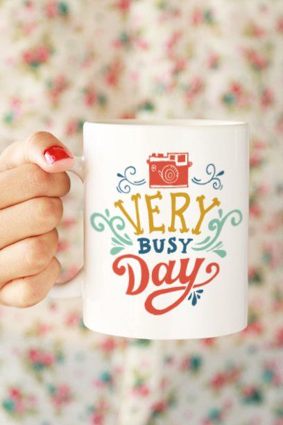 Pin for Later: 16 Motivational Coffee Mugs For a Great Day at Work Very Busy Day If busy is your middle name, you'll certainly appreciate this mug ($16). Diy Mugs, Smart Living, Very Busy, Cool Mugs, Busy Day, Great Job, Coffee Love, Cute Mugs, Cups And Mugs