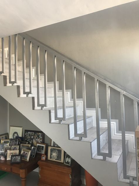 Stairs Case Railing, Stairs Iron Railing Design, Staircase Railing Design Modern Steel, Staircase Design Railing Modern, S S Staircase Railing, Balcony Railing Design Glass And Steel, Stair Railing Design Steel, S S Railing Staircase, Stairs Open Underneath