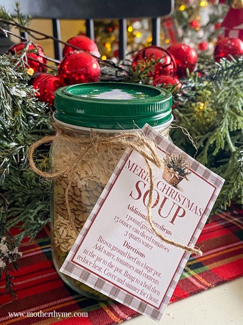 5 Christmas Gift in a Jar Ideas + Free Printable Tags! – Mother Thyme Mother Thyme Recipes, Mother Thyme Christmas Crafts, Mother Thyme Printables, Best Soup In A Jar Recipe Dry Mixes Gift, Soup Mix In A Jar Gift, Gift In A Jar Ideas, Mason Jar Gift Tags, Mason Jar Soup, Christmas Jar Gifts