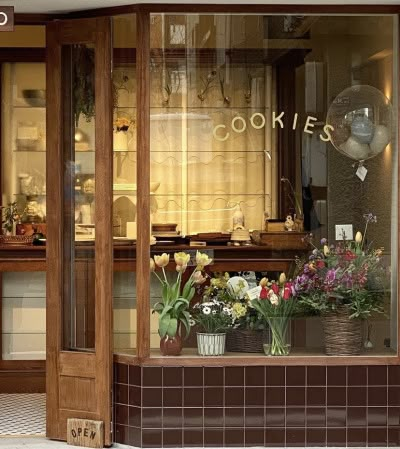 Cafe And Flower Shop Interior Design, Cookie Shop Interior, Coffee Shop Architecture, Coffee Shop Concept, Shop Architecture, Korean Cafe, Cookie Shop, Cozy Coffee Shop, Coffee Shop Aesthetic