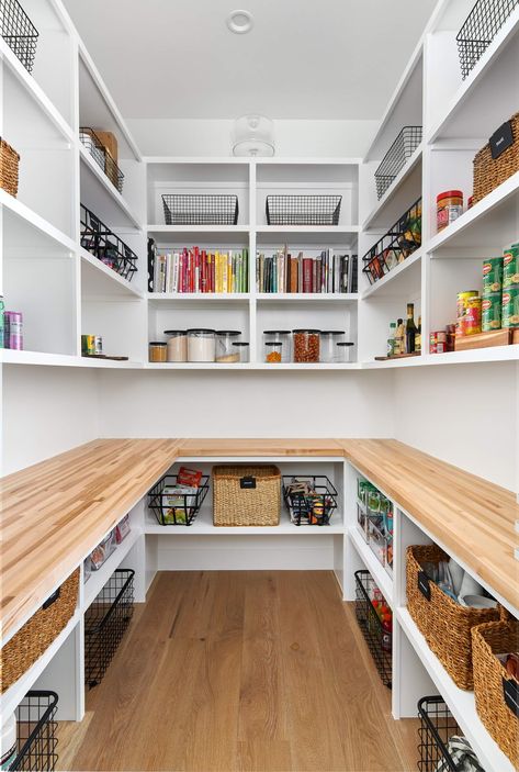 Pantry Closet Design, Pantry Layout, House Pantry, Pantry Room, Pantry Remodel, Kabinet Dapur, Pantry Makeover, Pantry Shelving, Kitchen Organization Pantry