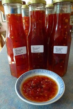 How To Make Sweet Chilli Sauce, Chilli Relish Recipe, Preserving Chillies, Chilli Sauce Recipe, Preserve Recipes, Sweet Chilli Sauce Recipe, Homemade Sweet Chili Sauce, Sweet Chili Sauce Recipe, Chili Sauce Recipe