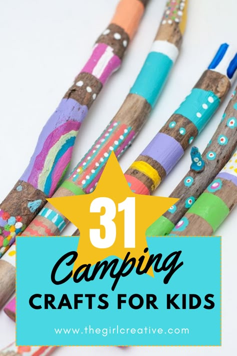 Make memories during your summer camping trips by crafting with your kids! This collection of 31 Camping Crafts for Kids is perfect for those rainy days on the campground or for lazy days at home. Simple ideas + simple supplies = Happy Everyone Campground Activities For Kids, Kids Indoor Camping Ideas, Indoor Camp Activities, Camping Craft Ideas For Kids, Summer Outdoor Crafts For Kids, Camping In Classroom For Kids, Summer Cabin Activities, Kids Camping Crafts Ideas, Easy Camping Crafts For Kids